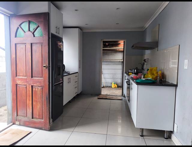3 BEDROOM HOUSE FOR SALE IN LOTUS RIVER